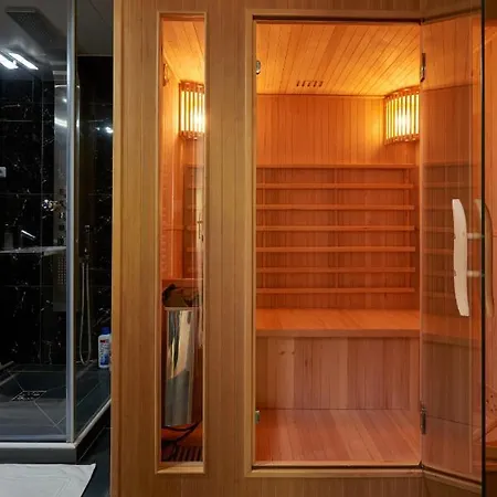 Apartment Sanctuary Homes By The Forest Versailles