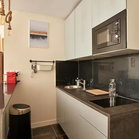 Apartment Sanctuary Homes By The Forest Versailles