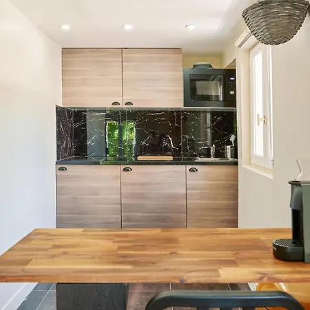 Sanctuary Homes By The Forest Apartment *